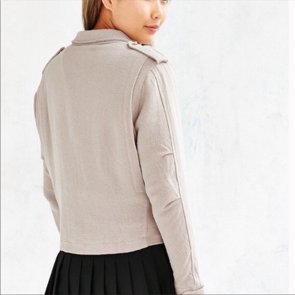 Unif X UO Military Style Tan Utility Jacket Size Large EUC - Picture 11 of 15